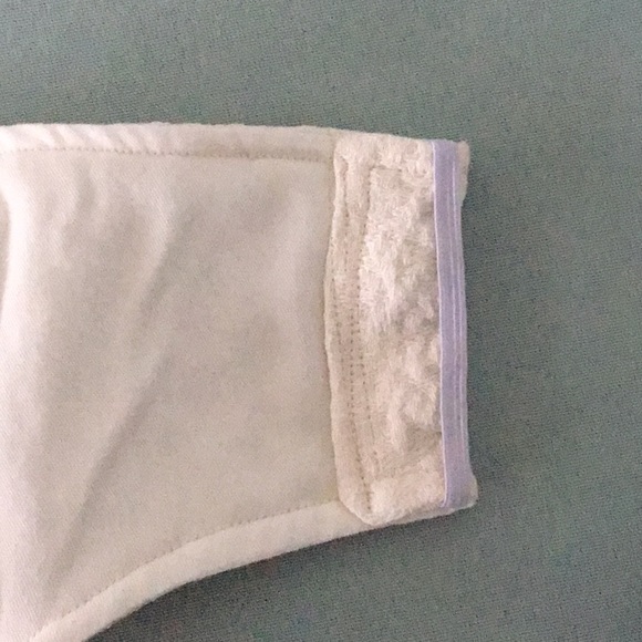 Cream Soft Face Mask W/ Flower & Elastic 2 layer - Picture 9 of 9